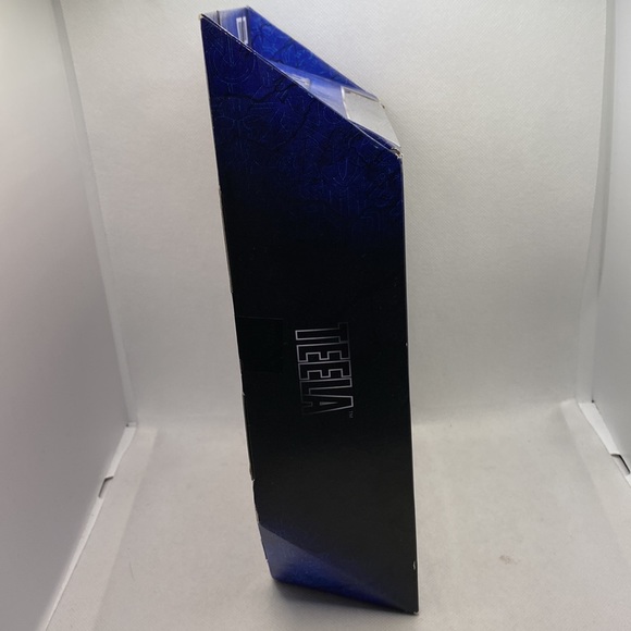 Masters of The Universe Revelation Teela Action Figure Mattel - Picture 4 of 12